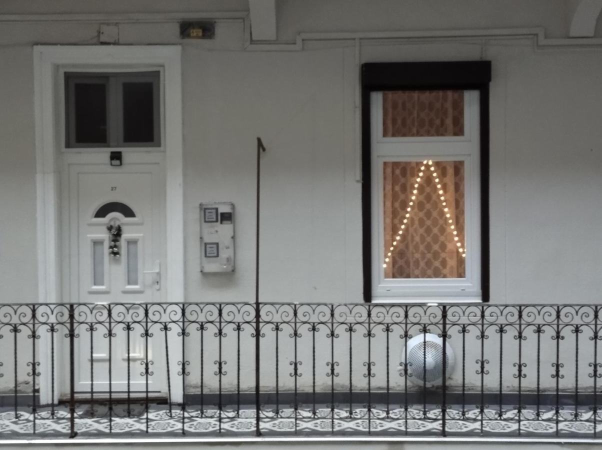 Jewelry Box In Central Budapest Exterior photo
