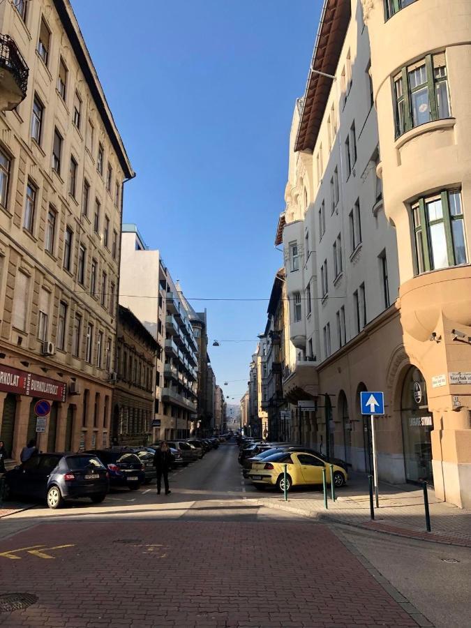 Jewelry Box In Central Budapest Exterior photo